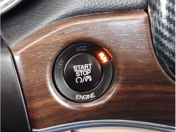 Car image 27