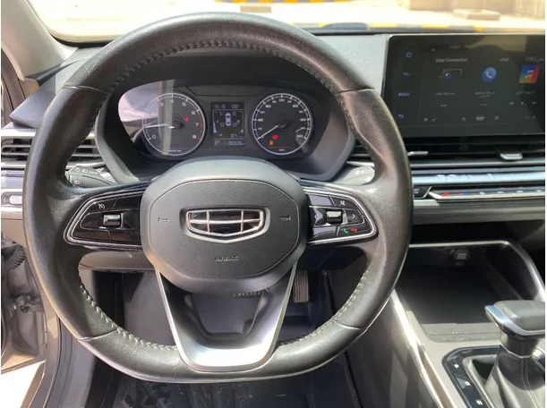 Car image 17