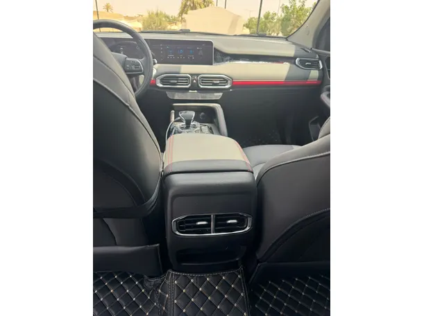 Car image 21