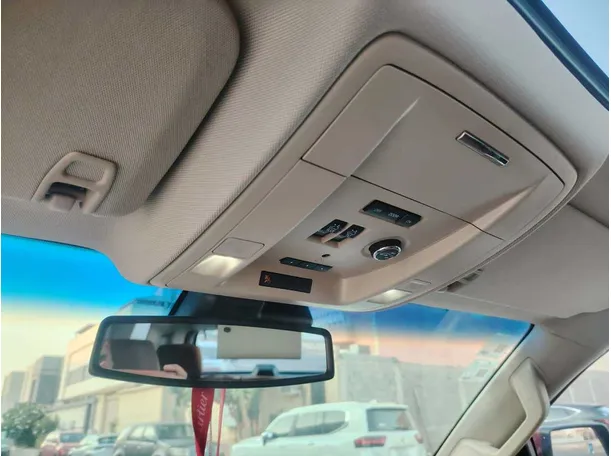 Car image 46