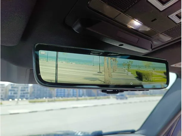 Car image 36