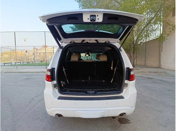 Car image 26