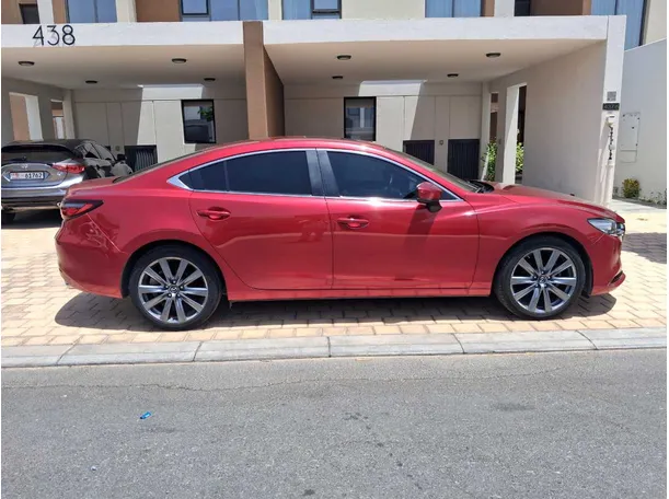 Car image 8