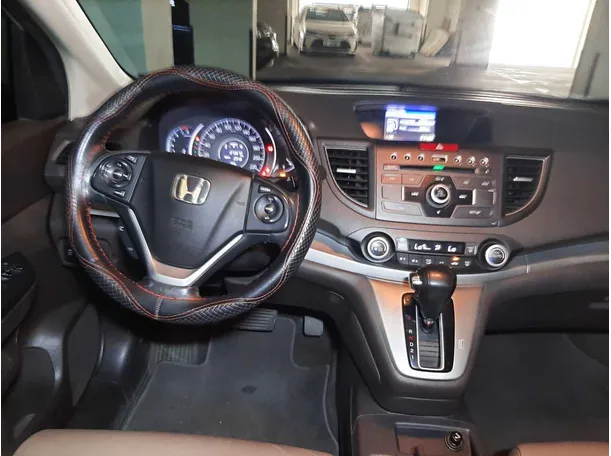 Car image 13