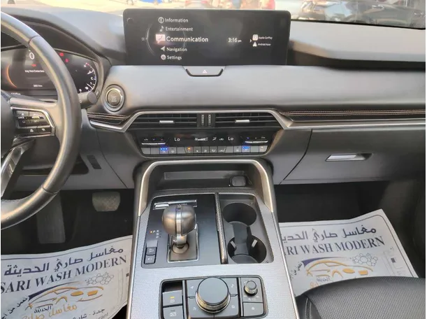 Car image 18