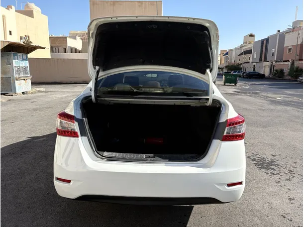 Car image 23