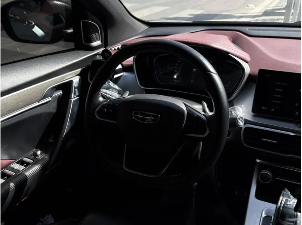 Car image 21