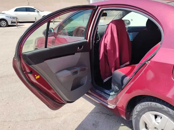 Car image 13
