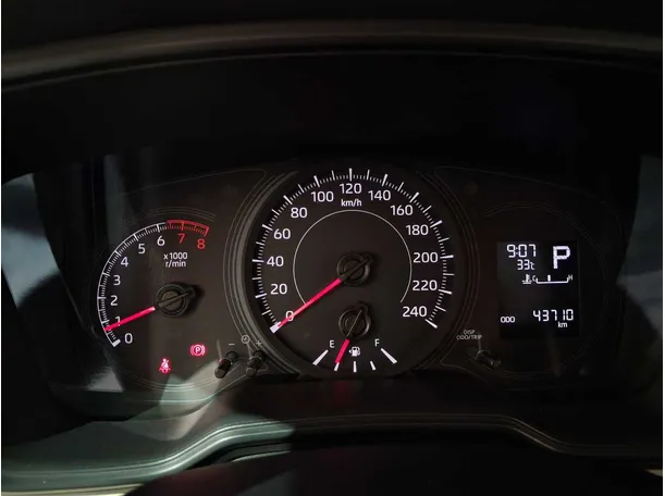 Car image 17
