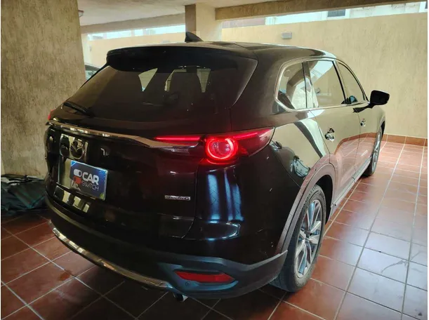 Car image 6