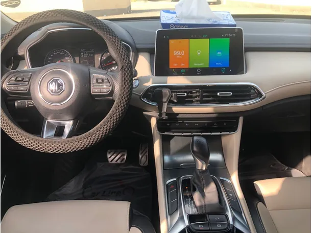 Car image 17