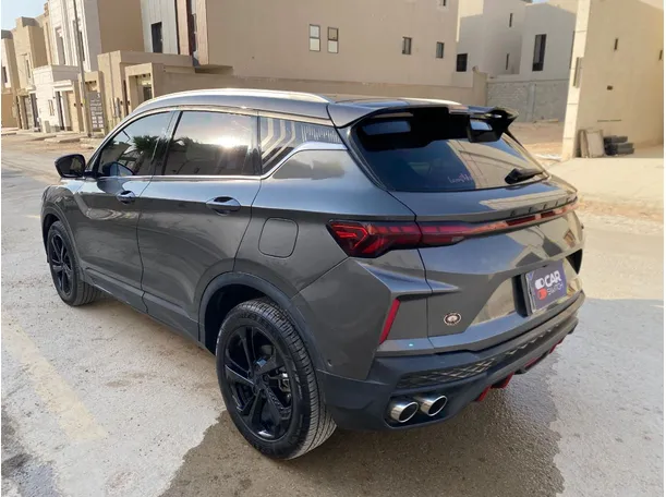 Car image 7