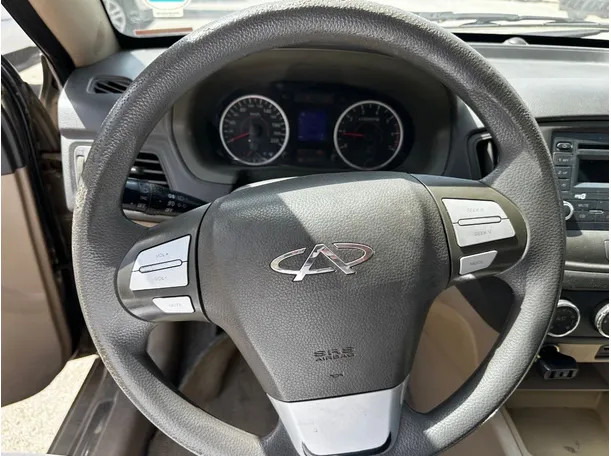 Car image 19