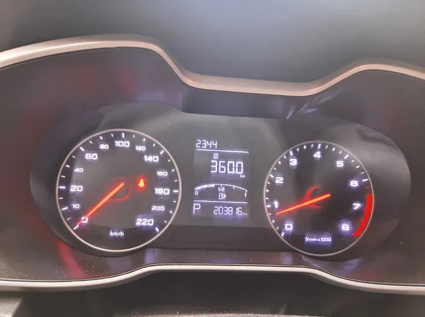 Car image 18