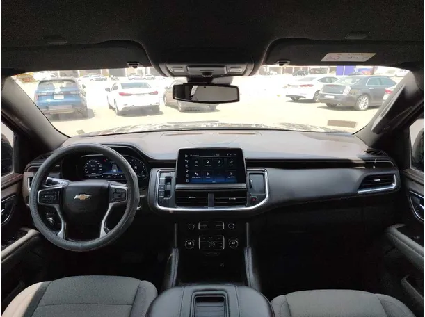 Car image 18
