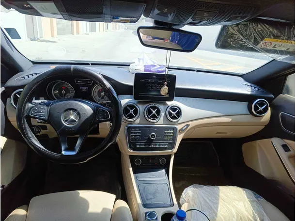 Car image 22
