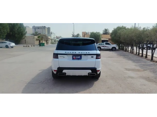 Car image 6