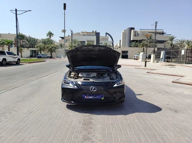 Car image 35