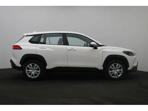 Car image 13
