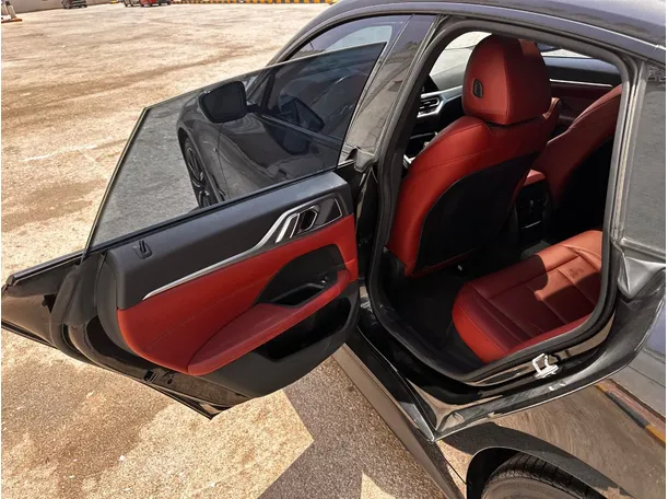 Car image 13