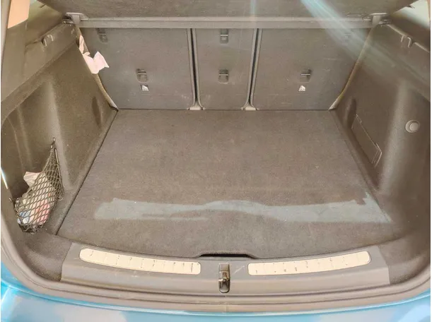 Car image 31