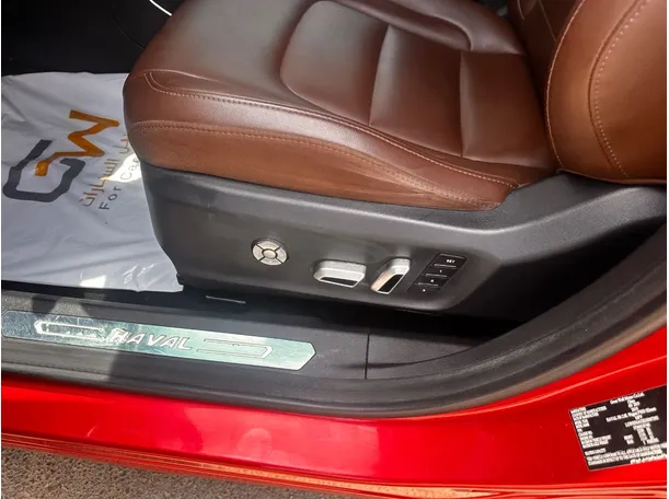 Car image 27