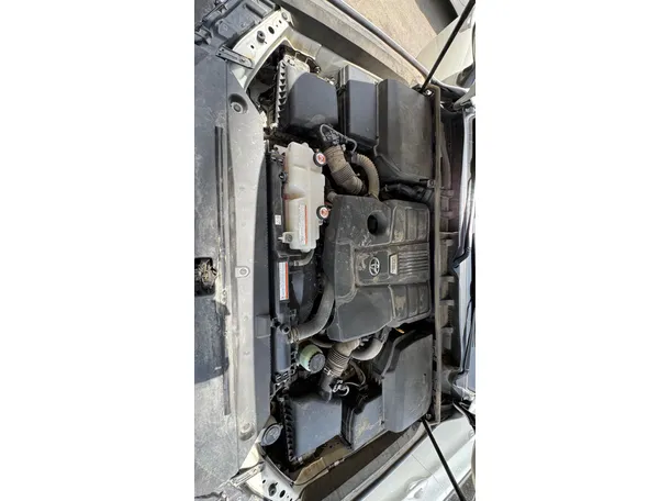 Car image 27