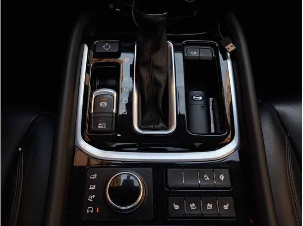 Car image 22
