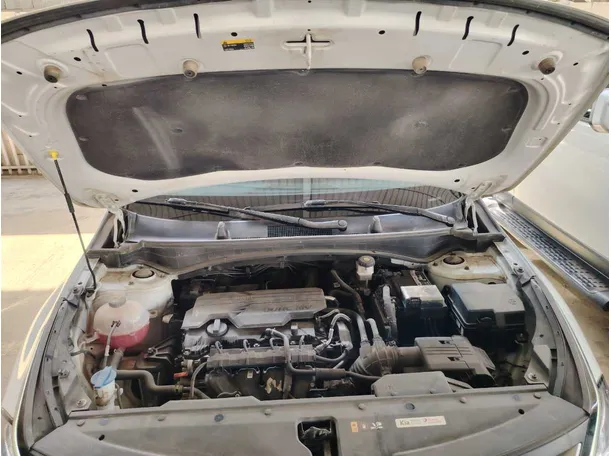 Car image 32