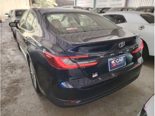 Car image 7