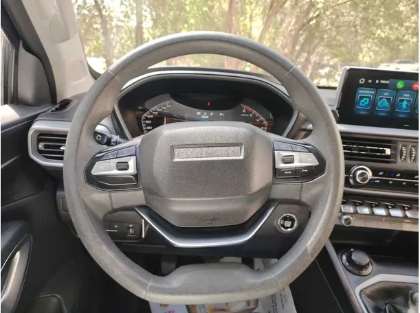 Car image 22