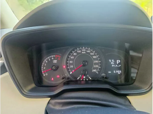 Car image 25