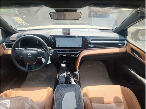 Car image 20