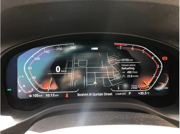 Car image 19