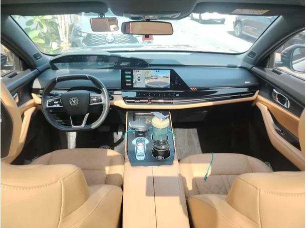 Car image 23