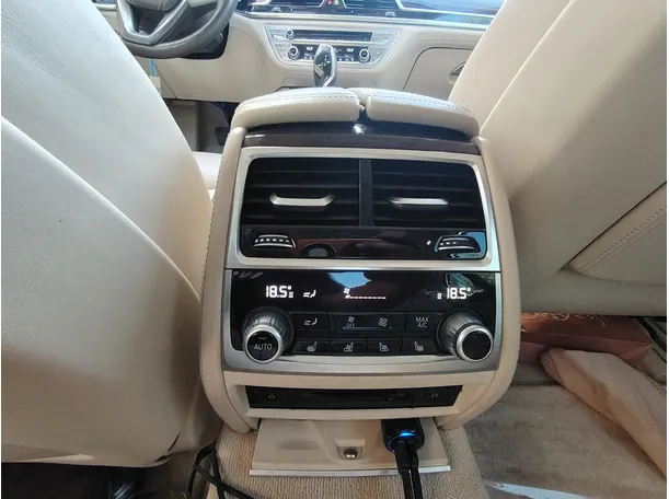Car image 22
