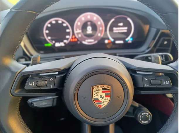 Car image 28