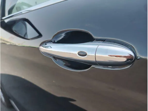 Car image 31