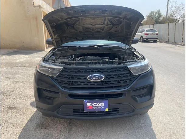 Car image 24