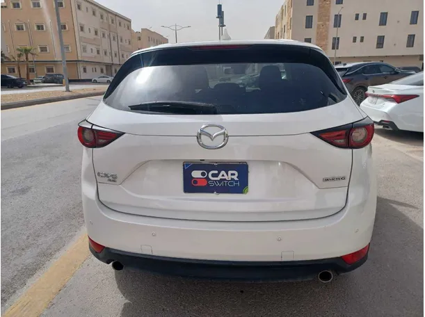 Car image 6