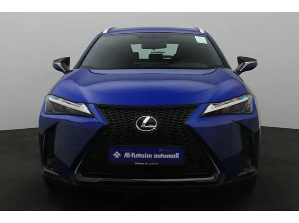 Car image 11