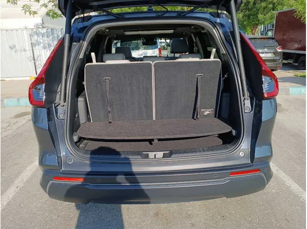 Car image 20