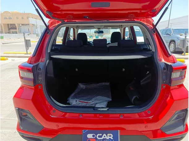 Car image 26
