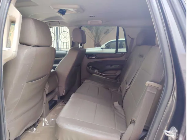 Car image 15