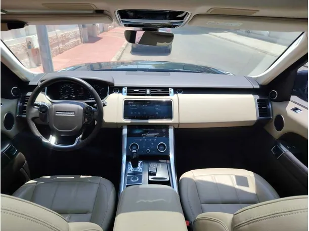 Car image 23