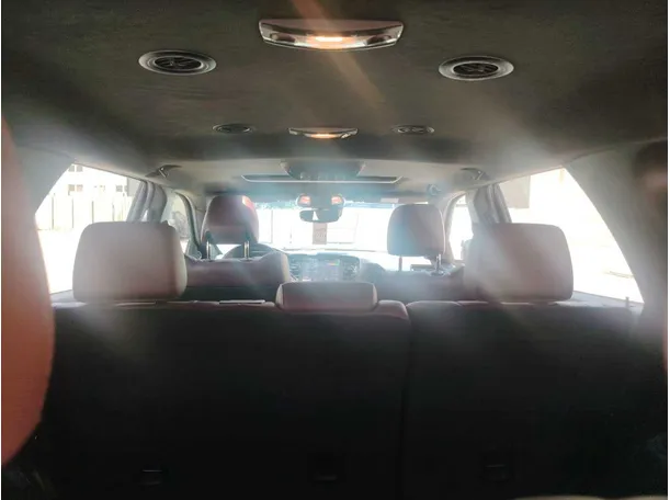Car image 31