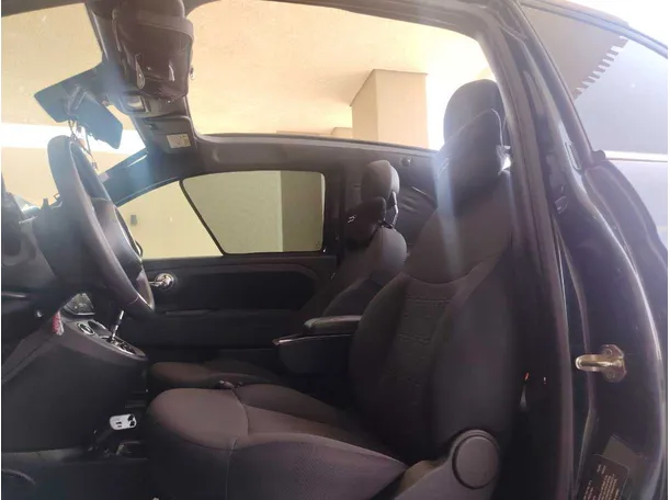 Car image 13