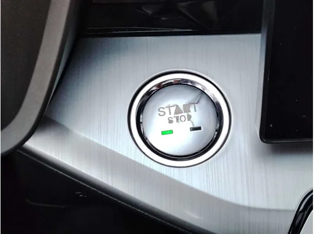 Car image 26