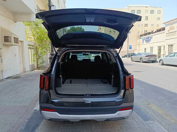 Car image 22