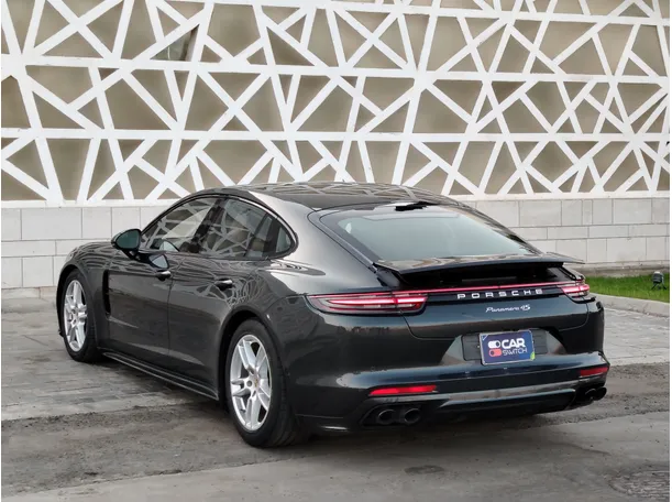 Car image 7